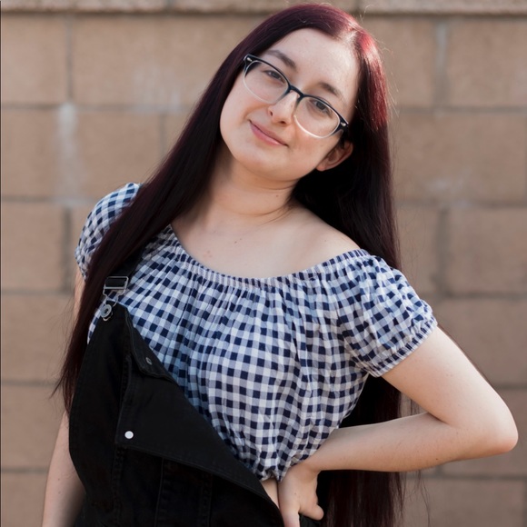 Meet your Posher, Sami ✨ - Picture 1 of 3